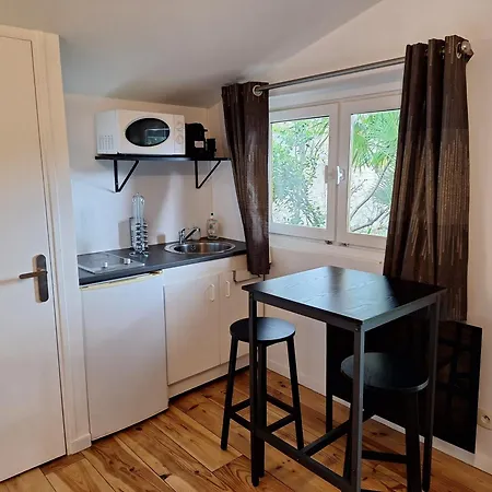 Dans Jardin Privatif *