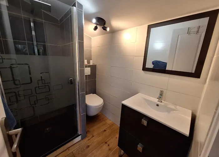 Pensjonat Dans Jardin Privatif Caen